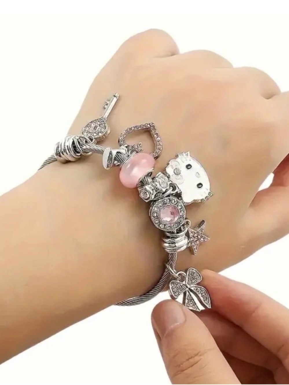🆕 Hello Kitty Bundle - Picture 8 of 11